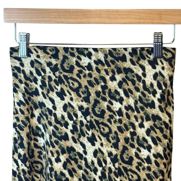 New OAT New York Revolve Leopard Satin Pull-On Midi Skirt Women's XS - Picture 3 of 10